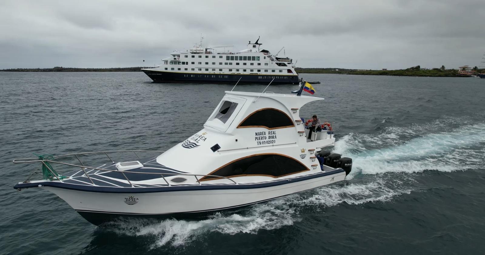 The Marea Real boat sailing in Galápagos